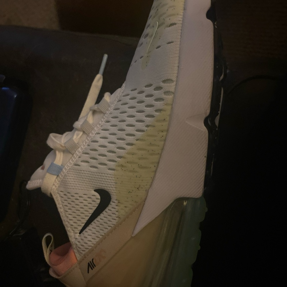 Nike White and Black Sneakers
